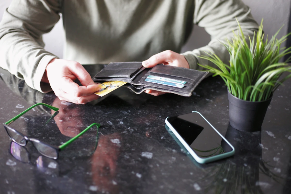 Faire une déclaration de cessation des paiements: une étape cruciale pour les entreprises en difficulté
